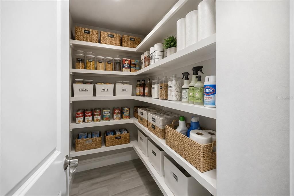 For Sale: $329,000 (2 beds, 2 baths, 1515 Square Feet)