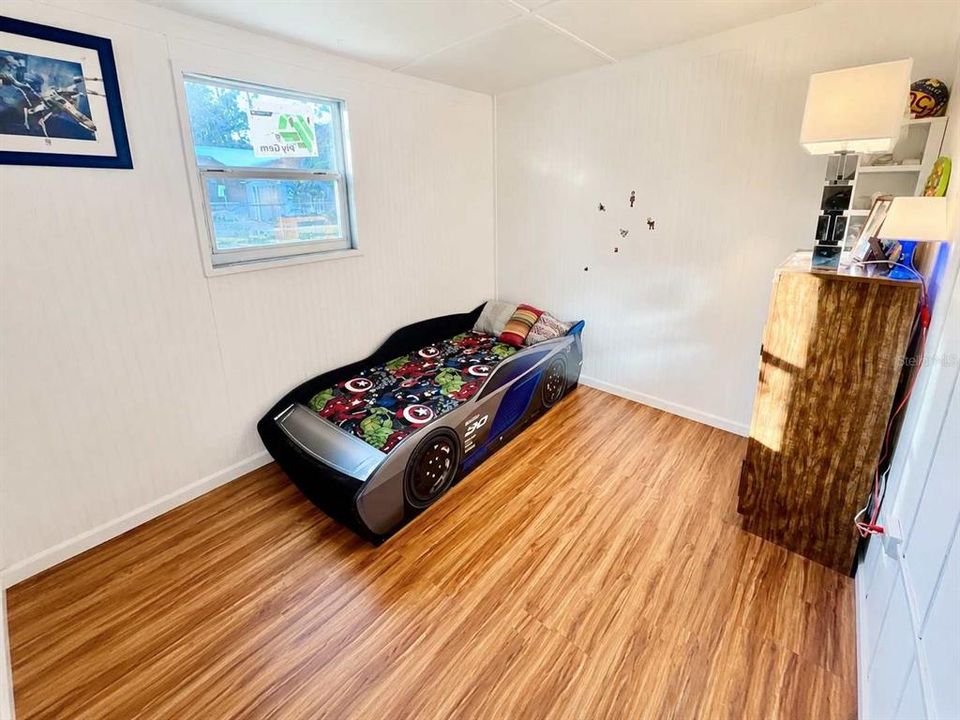 For Sale: $239,500 (3 beds, 2 baths, 1092 Square Feet)