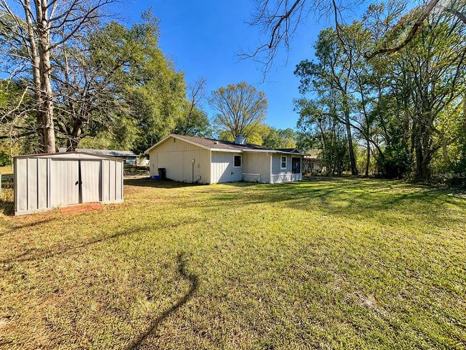 For Sale: $239,500 (3 beds, 2 baths, 1092 Square Feet)