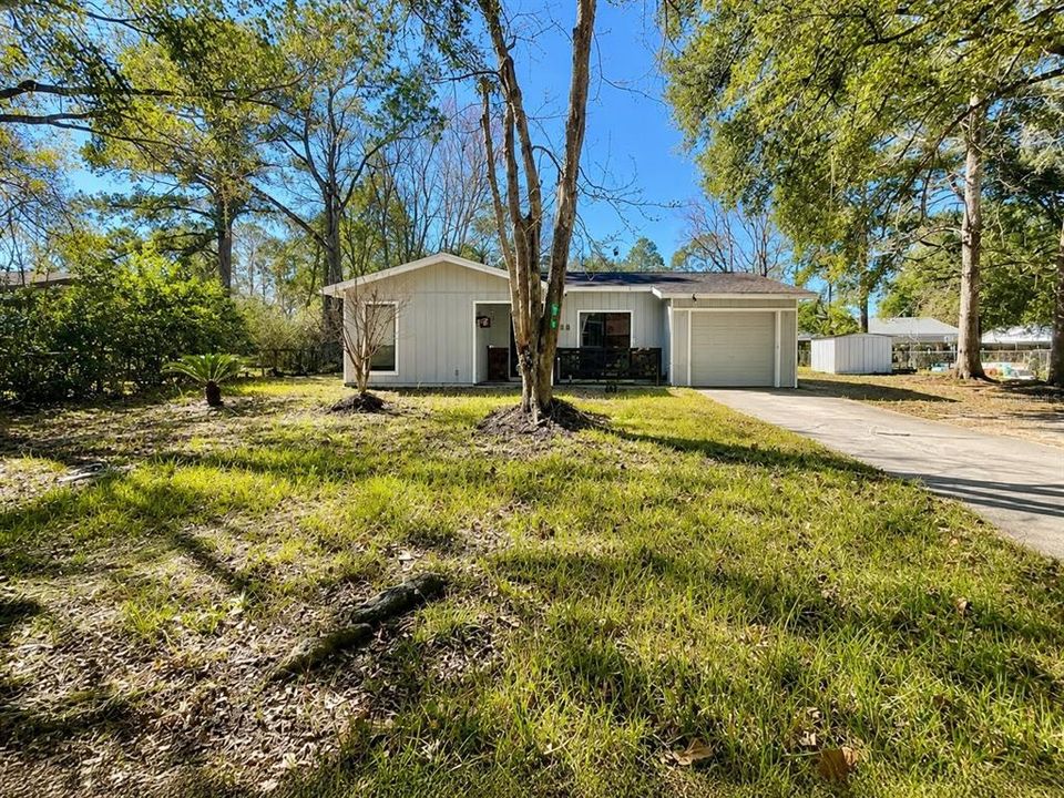 For Sale: $239,500 (3 beds, 2 baths, 1092 Square Feet)