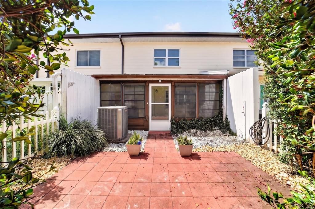 For Sale: $135,000 (2 beds, 2 baths, 1908 Square Feet)
