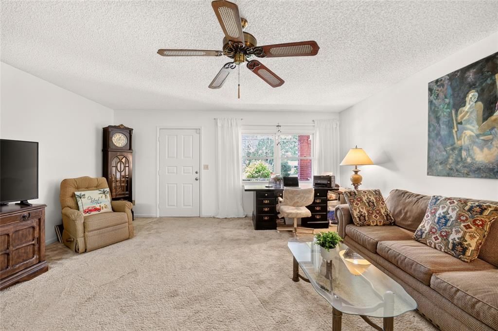 For Sale: $135,000 (2 beds, 2 baths, 1908 Square Feet)