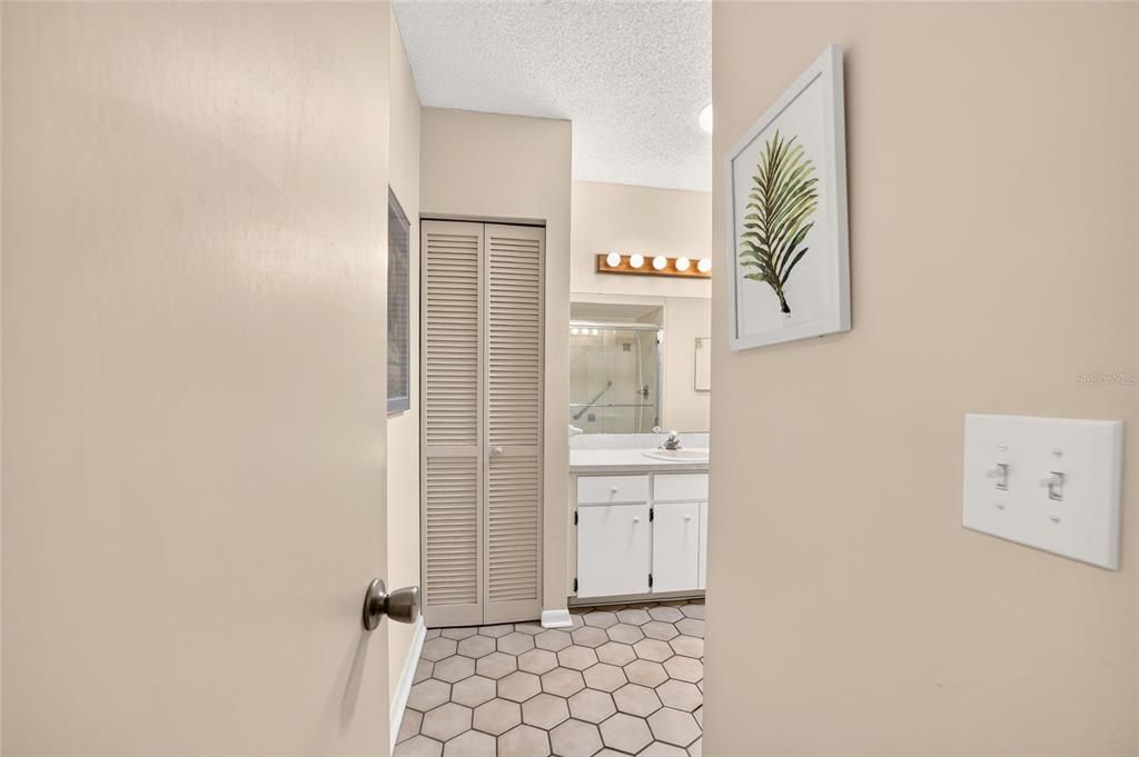 For Sale: $135,000 (2 beds, 2 baths, 1908 Square Feet)