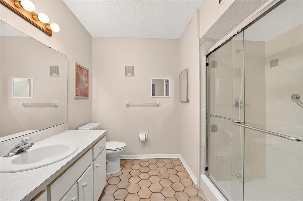 For Sale: $135,000 (2 beds, 2 baths, 1908 Square Feet)