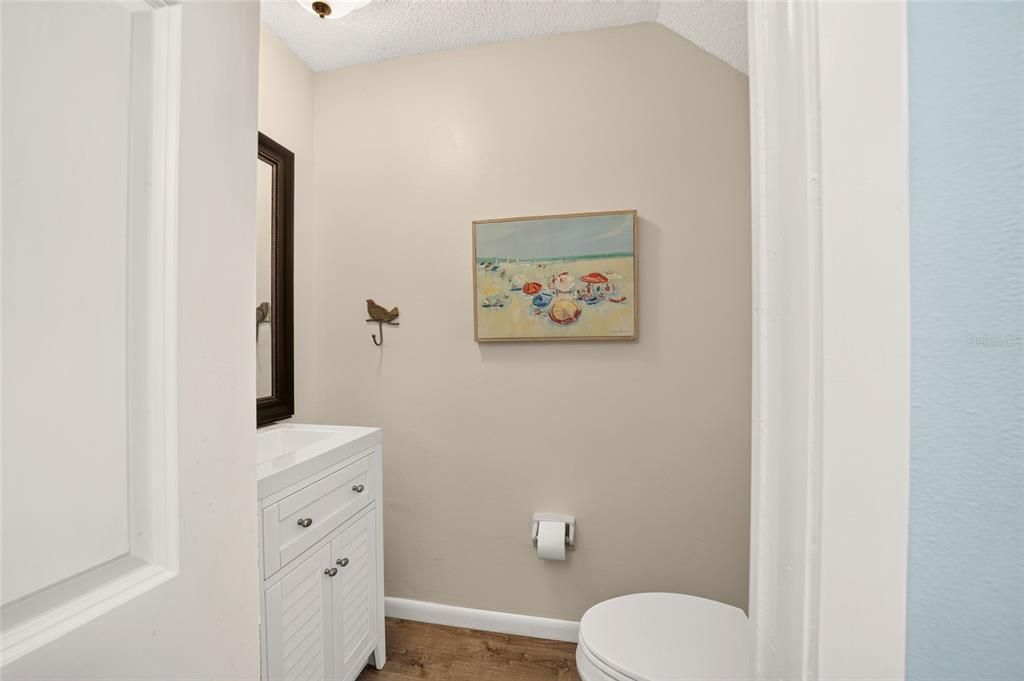 For Sale: $135,000 (2 beds, 2 baths, 1908 Square Feet)