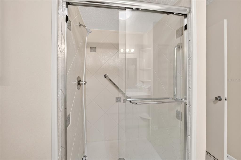 For Sale: $135,000 (2 beds, 2 baths, 1908 Square Feet)