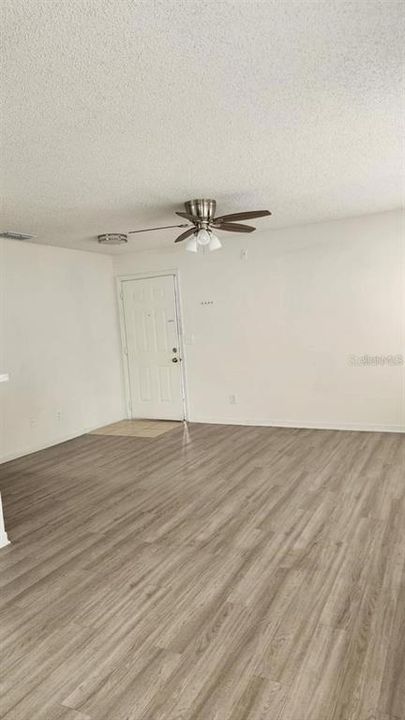 В аренду: $1,500 (2 спален, 2 ванн, 829 Квадратных фут)