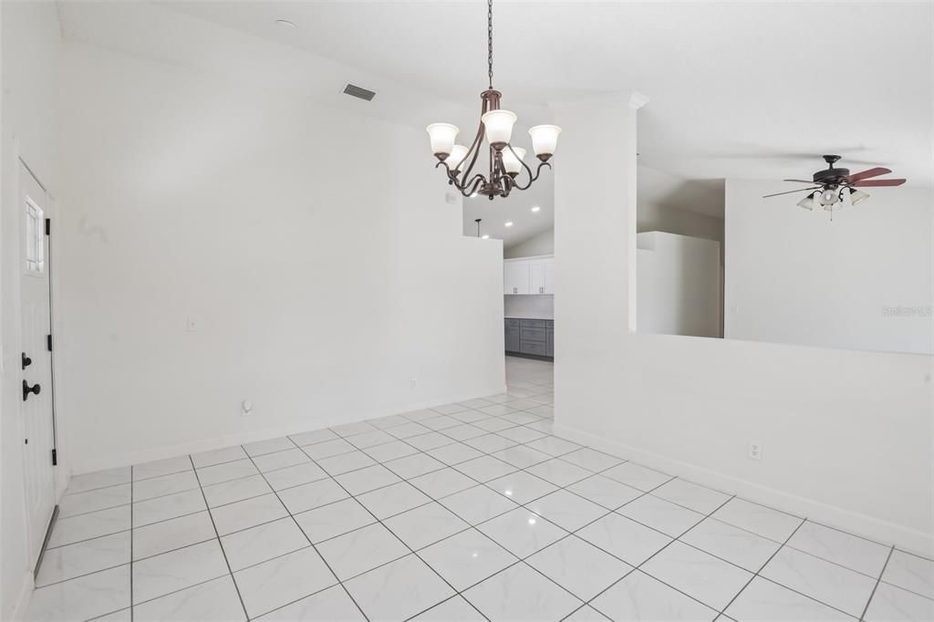 En Venta: $490,000 (3 camas, 2 baños, 1606 Pies cuadrados)