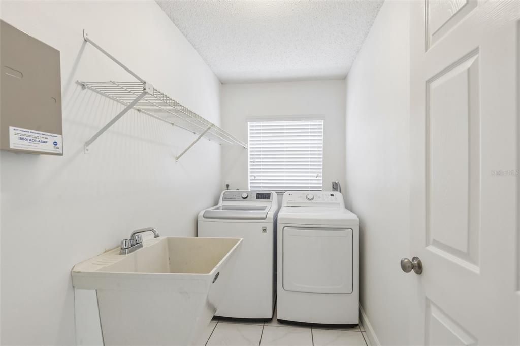 En Venta: $490,000 (3 camas, 2 baños, 1606 Pies cuadrados)