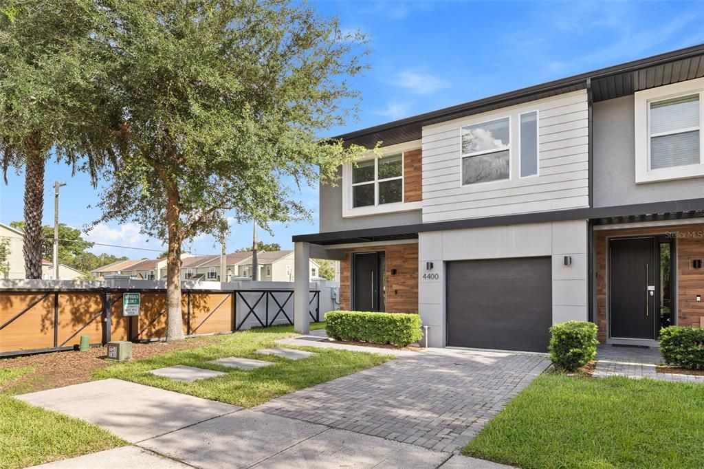 En Venta: $415,000 (4 camas, 3 baños, 1778 Pies cuadrados)