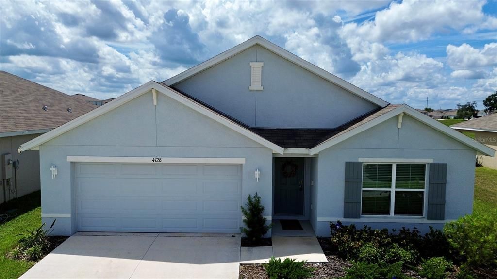 For Sale: $319,950 (4 beds, 2 baths, 1828 Square Feet)