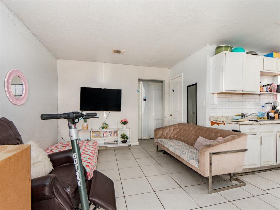 For Sale: $299,000 (4 beds, 0 baths, 1080 Square Feet)