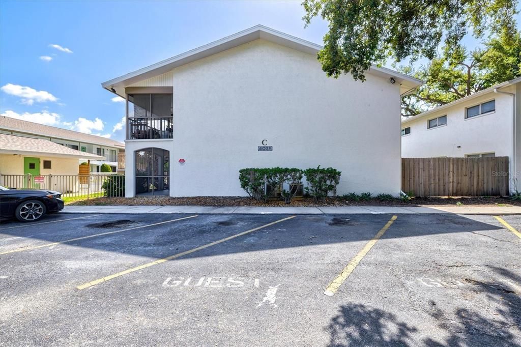 For Sale: $210,000 (2 beds, 1 baths, 783 Square Feet)