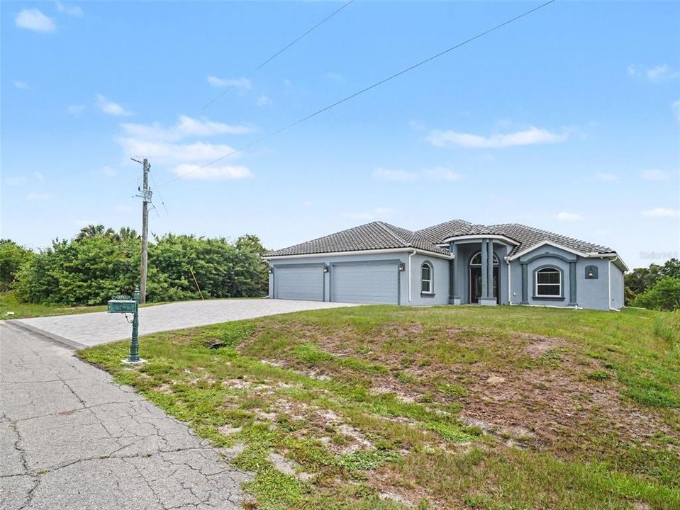For Sale: $359,950 (3 beds, 2 baths, 2128 Square Feet)