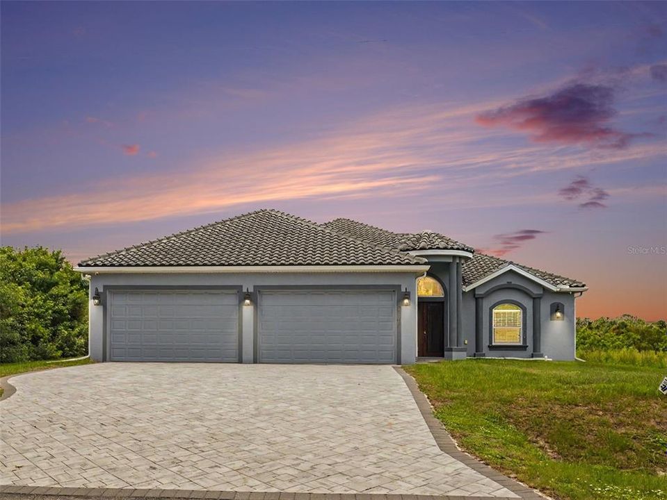 For Sale: $359,950 (3 beds, 2 baths, 2128 Square Feet)