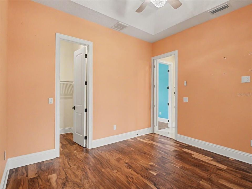 For Sale: $359,950 (3 beds, 2 baths, 2128 Square Feet)