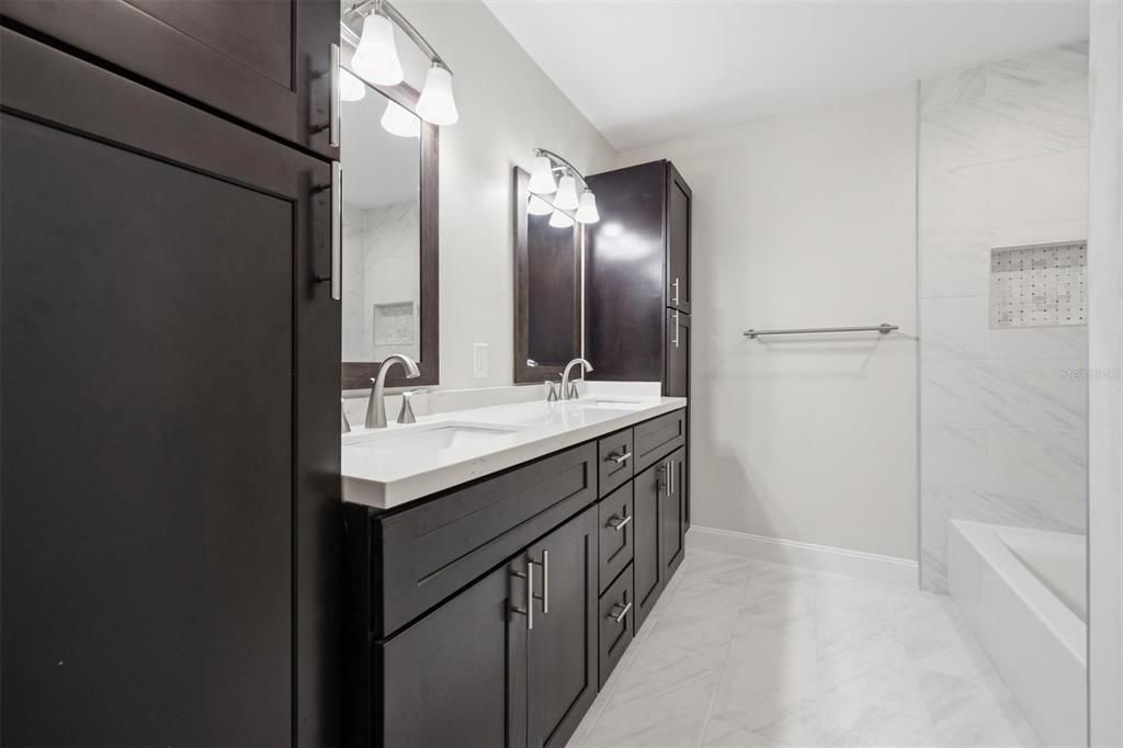 For Sale: $624,900 (5 beds, 3 baths, 2754 Square Feet)