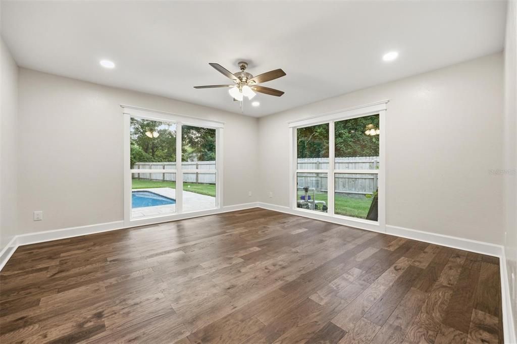 For Sale: $624,900 (5 beds, 3 baths, 2754 Square Feet)