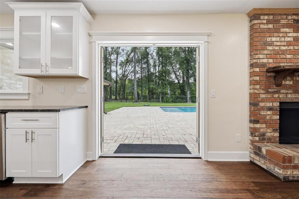For Sale: $624,900 (5 beds, 3 baths, 2754 Square Feet)