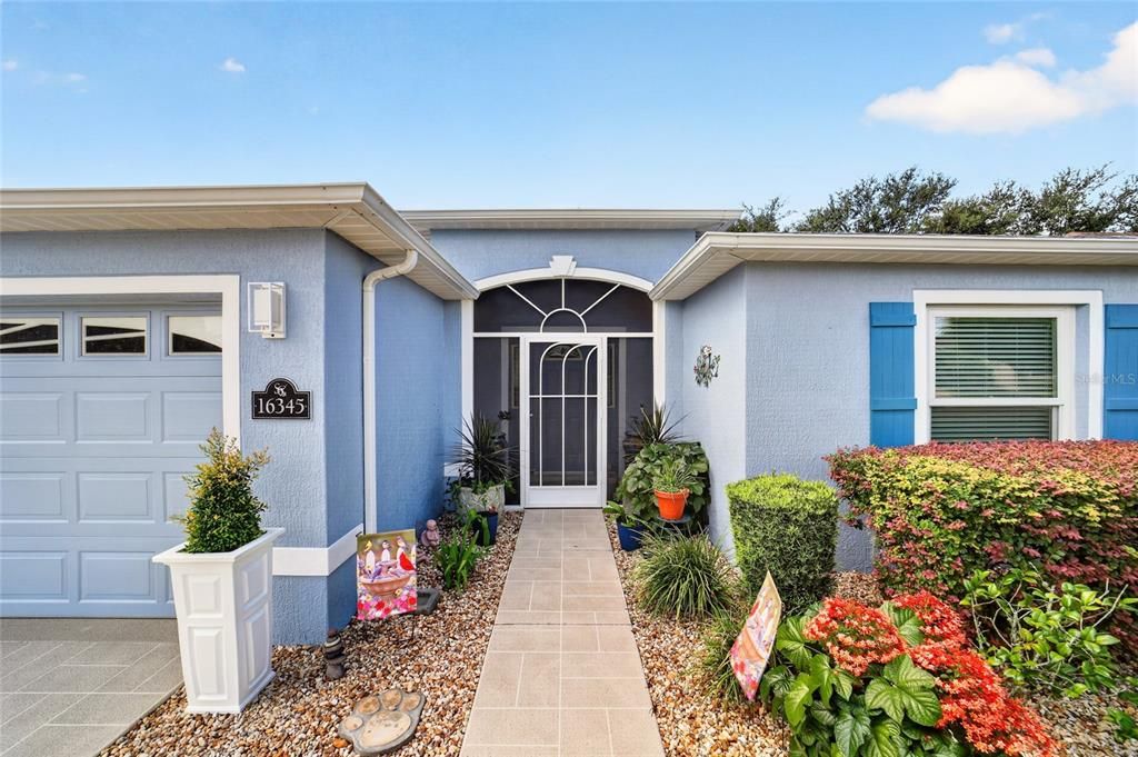 For Sale: $325,000 (3 beds, 2 baths, 1647 Square Feet)