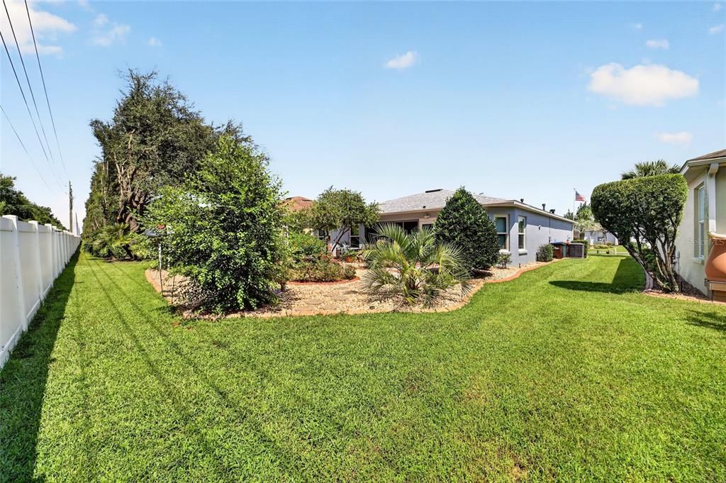 For Sale: $325,000 (3 beds, 2 baths, 1647 Square Feet)