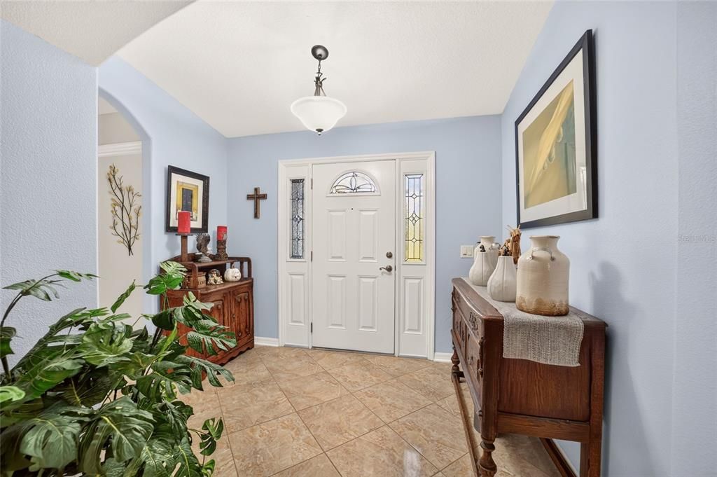For Sale: $325,000 (3 beds, 2 baths, 1647 Square Feet)