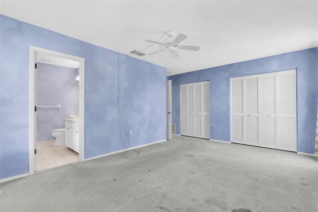 For Sale: $219,000 (2 beds, 2 baths, 1913 Square Feet)