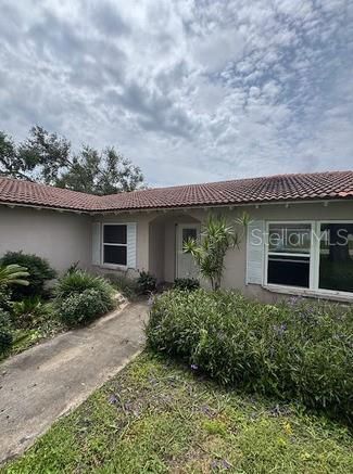 For Sale: $845,000 (3 beds, 2 baths, 2262 Square Feet)