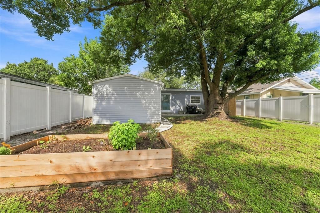 En Venta: $395,000 (2 camas, 1 baños, 832 Pies cuadrados)