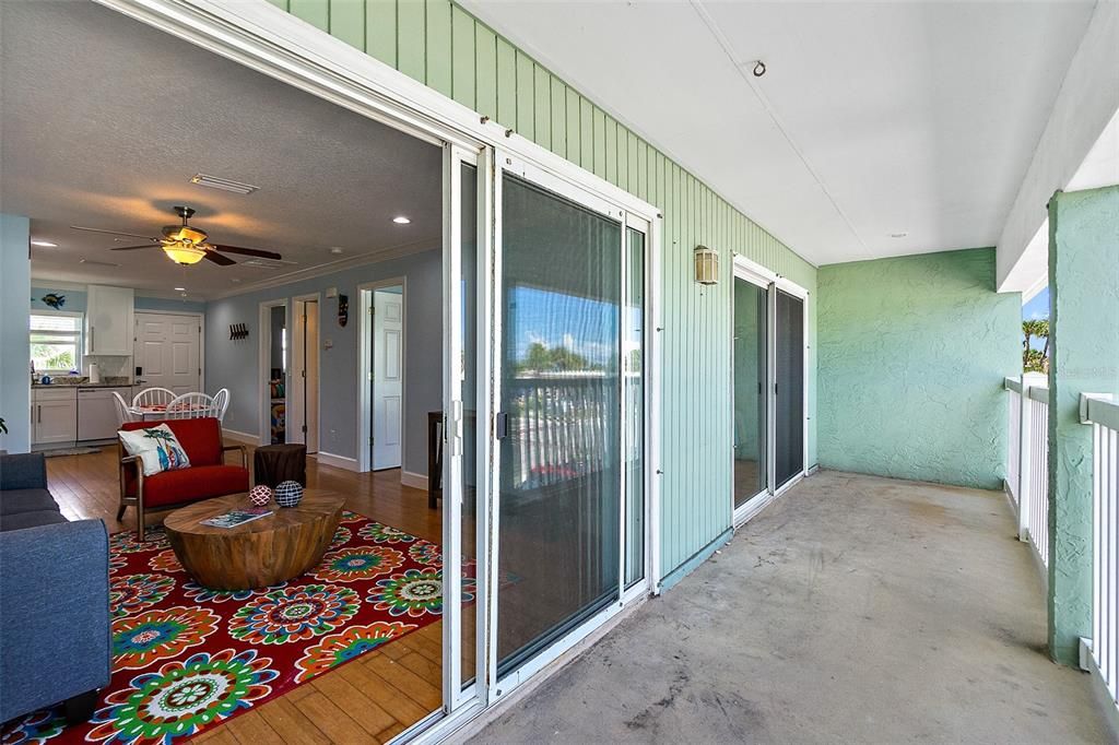 For Rent: $1,850 (2 beds, 1 baths, 800 Square Feet)