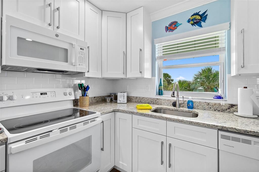 For Rent: $1,850 (2 beds, 1 baths, 800 Square Feet)
