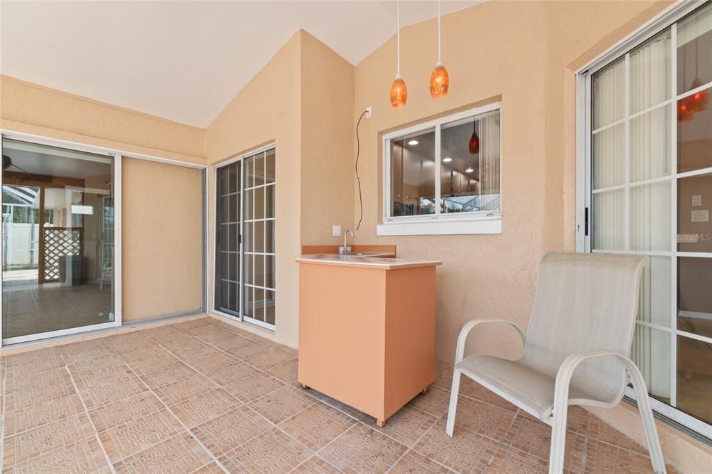 For Sale: $450,000 (4 beds, 3 baths, 2774 Square Feet)