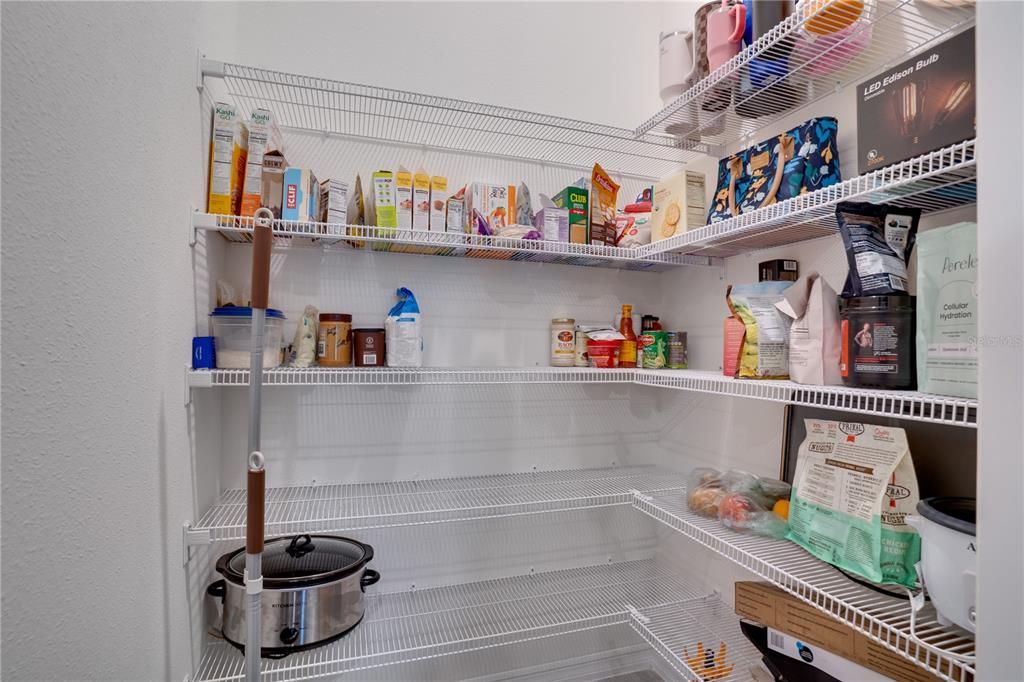 На продажу: $335,000 (3 спален, 2 ванн, 1673 Квадратных фут)