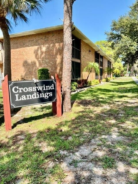 For Rent: $1,750 (2 beds, 1 baths, 723 Square Feet)