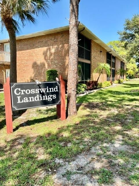 For Rent: $1,750 (2 beds, 1 baths, 723 Square Feet)