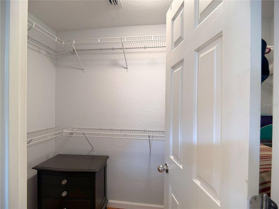 For Sale: $279,000 (3 beds, 2 baths, 1593 Square Feet)