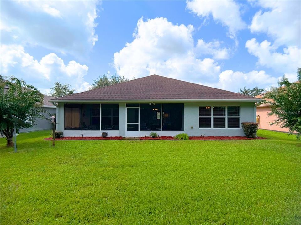 For Sale: $279,000 (3 beds, 2 baths, 1593 Square Feet)