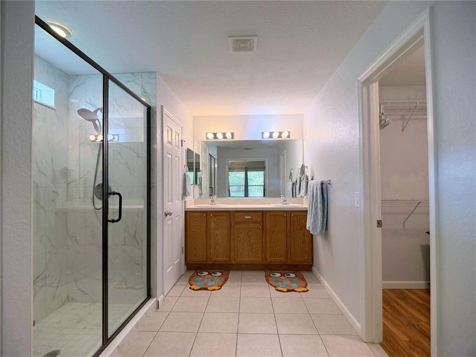 For Sale: $279,000 (3 beds, 2 baths, 1593 Square Feet)