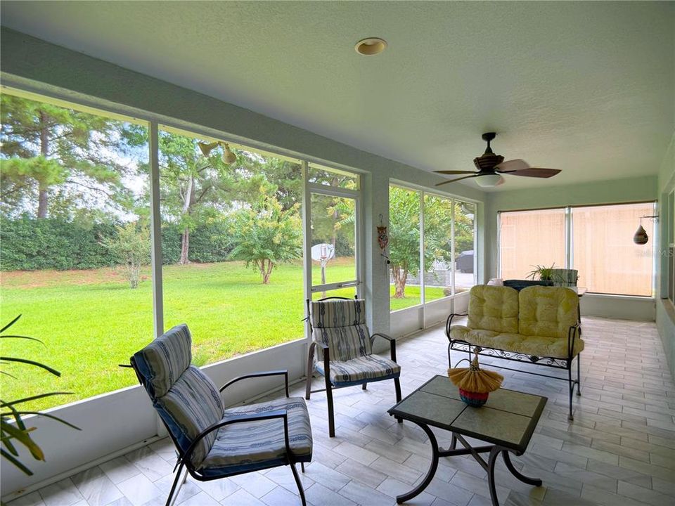 For Sale: $279,000 (3 beds, 2 baths, 1593 Square Feet)