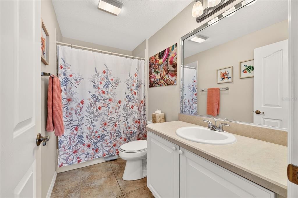For Sale: $475,000 (2 beds, 2 baths, 1824 Square Feet)