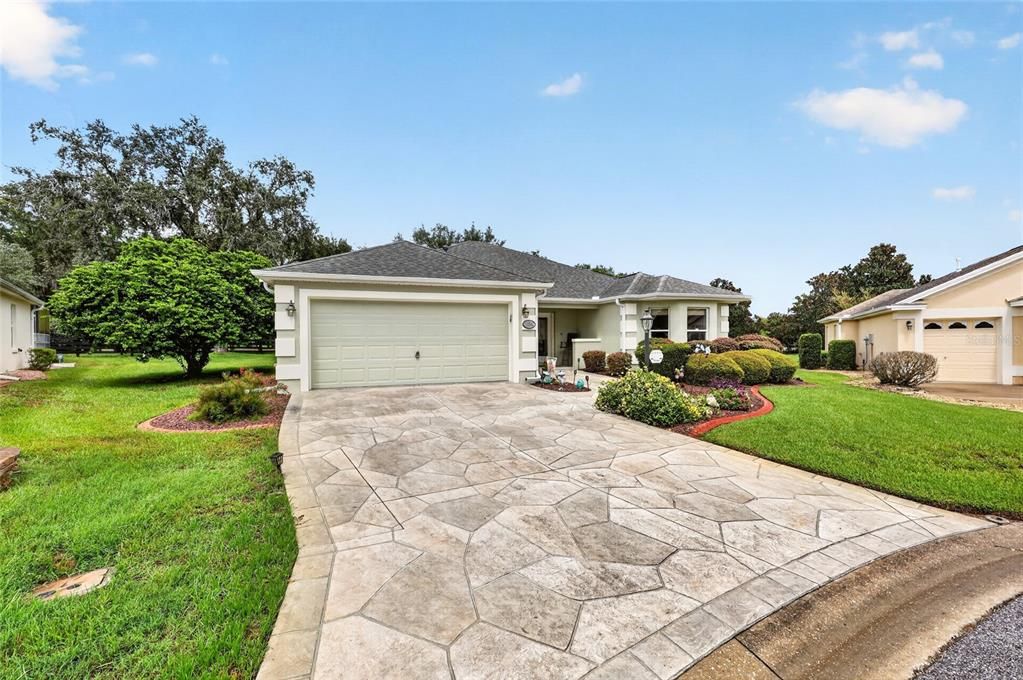 For Sale: $475,000 (2 beds, 2 baths, 1824 Square Feet)