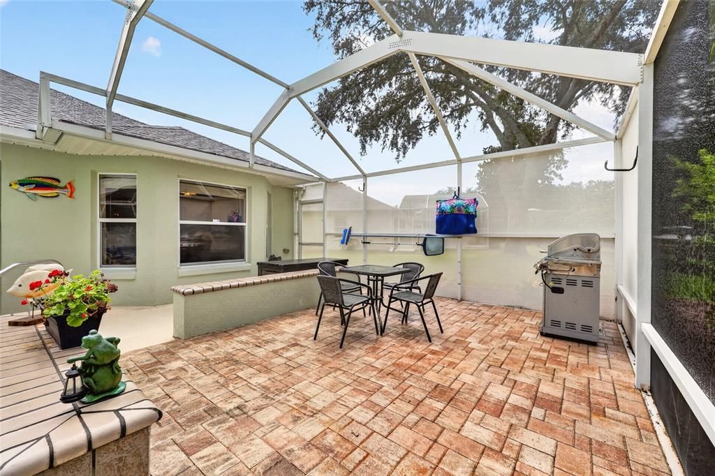 For Sale: $475,000 (2 beds, 2 baths, 1824 Square Feet)