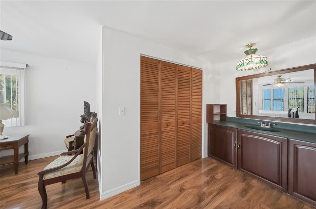 For Sale: $179,000 (2 beds, 2 baths, 1286 Square Feet)