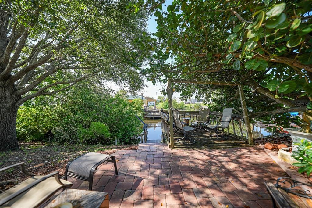For Sale: $179,000 (2 beds, 2 baths, 1286 Square Feet)