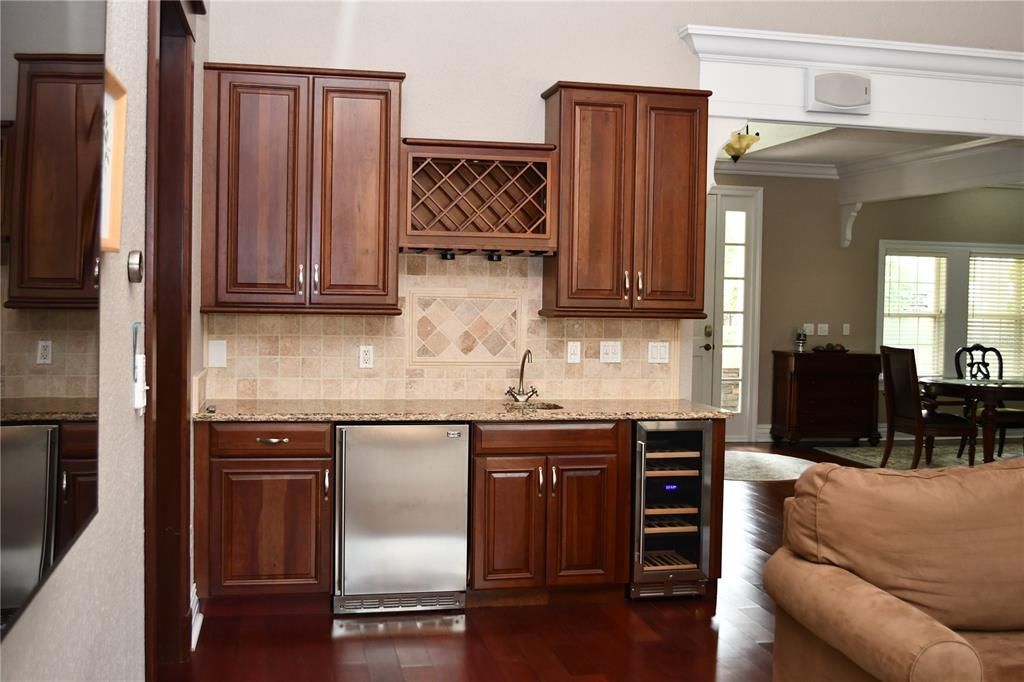 На продажу: $749,900 (4 спален, 3 ванн, 3096 Квадратных фут)