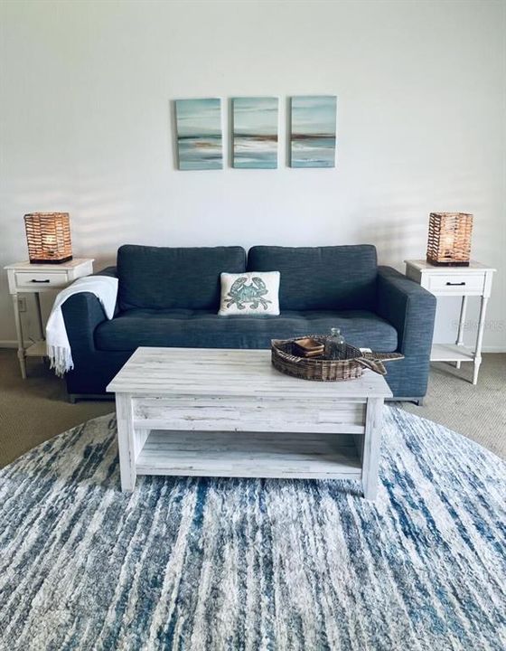 For Sale: $377,000 (1 beds, 1 baths, 718 Square Feet)