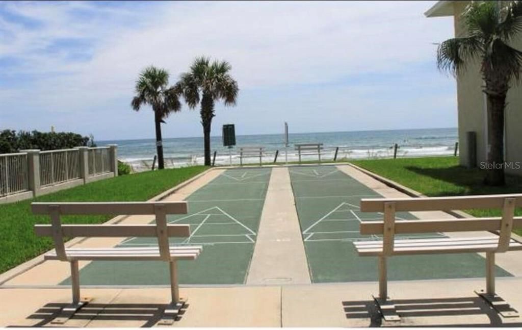 For Sale: $377,000 (1 beds, 1 baths, 718 Square Feet)
