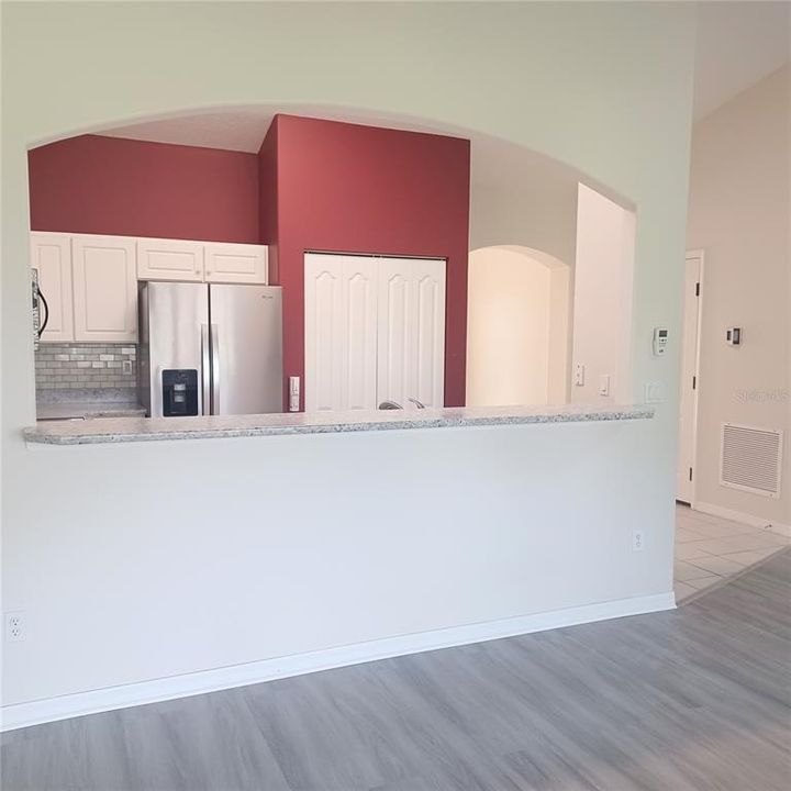 For Sale: $260,000 (2 beds, 2 baths, 1143 Square Feet)