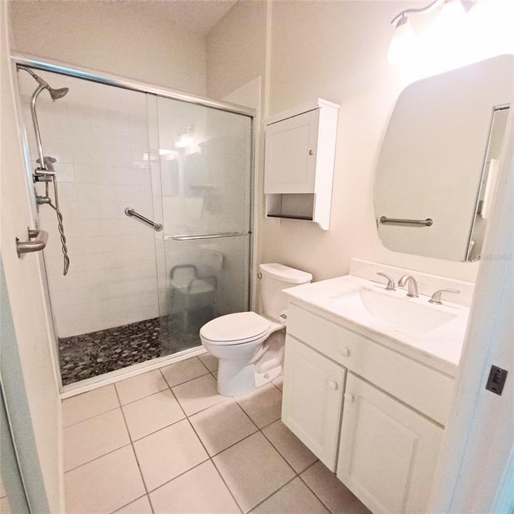 For Sale: $260,000 (2 beds, 2 baths, 1143 Square Feet)
