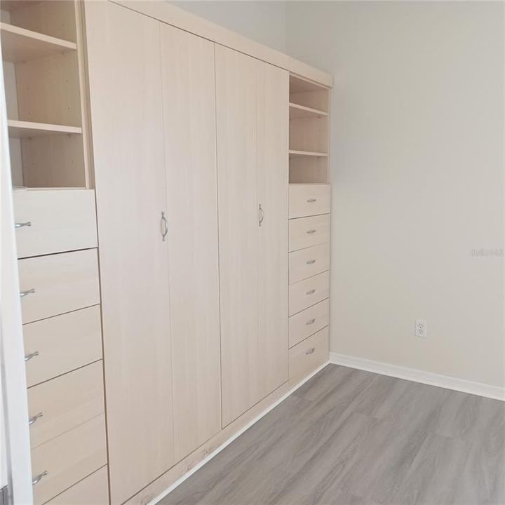 For Sale: $260,000 (2 beds, 2 baths, 1143 Square Feet)